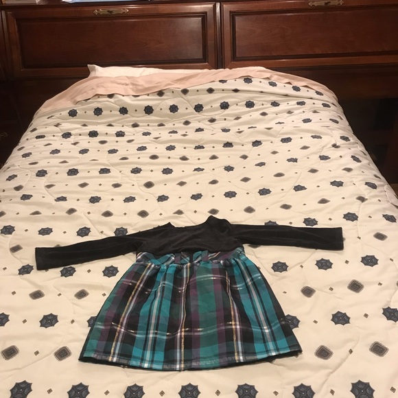 healthtex Other - Cute green plaid dress with velvet.